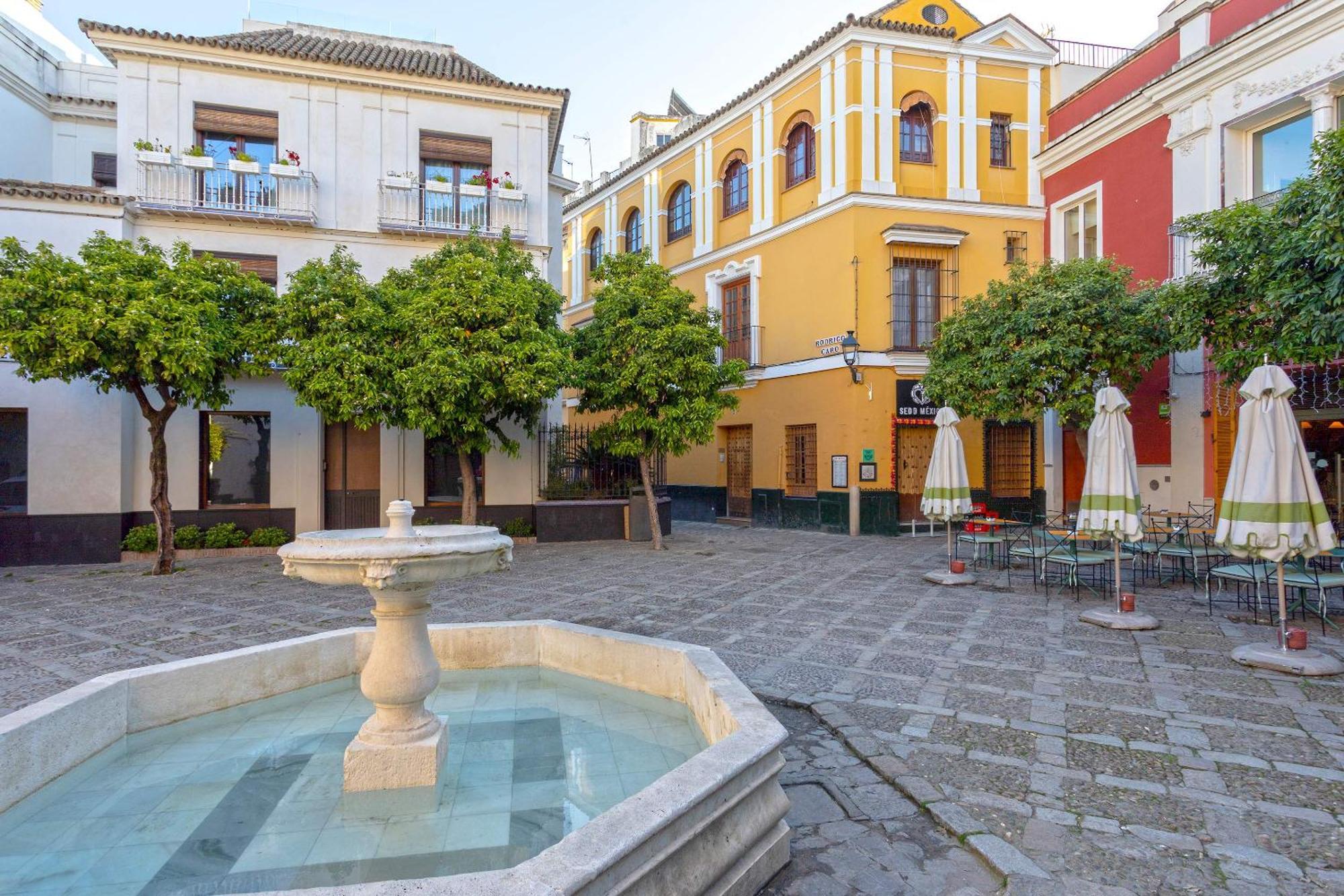 Genteel Home Rodrigo Caro Sevilla Bagian luar foto