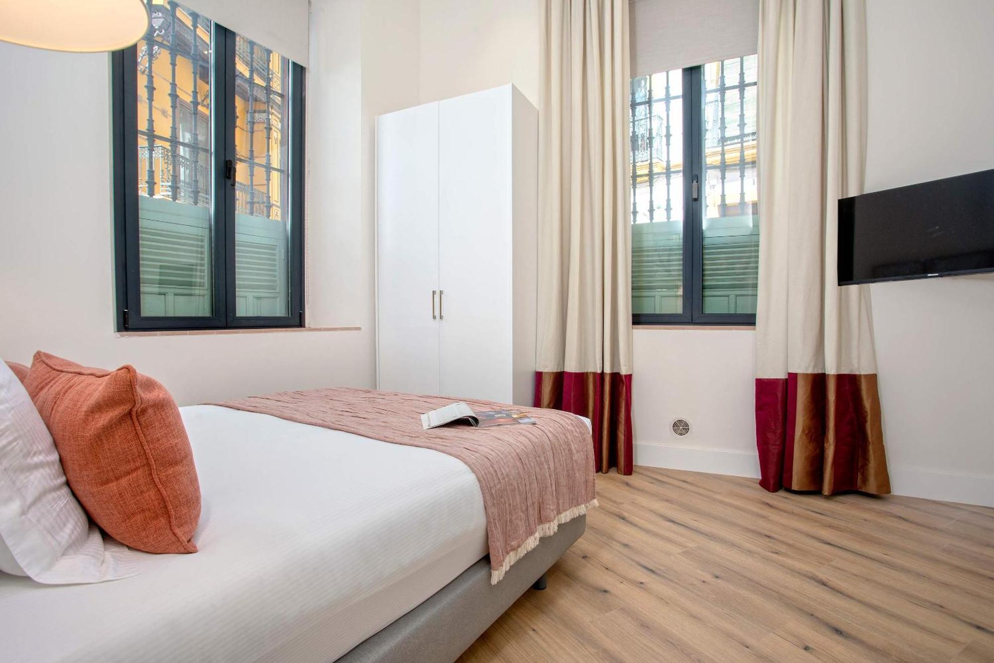 Genteel Home Rodrigo Caro Sevilla Bagian luar foto